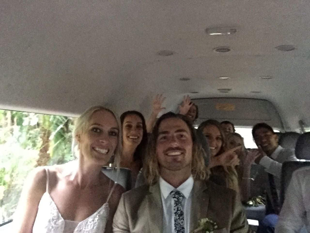 Wedding Transfers & School Formals Image -5a493ecce69dc